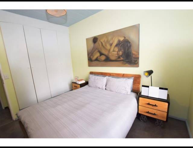 1 BEDROOM APARTMENT FOR SALE IN LONEHILL